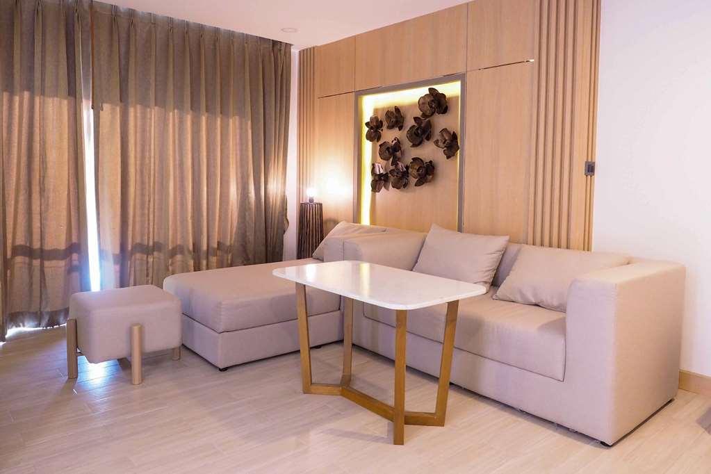Clarion Hotel Patong Phuket Ruang foto