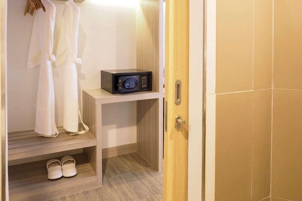 Clarion Hotel Patong Phuket Ruang foto